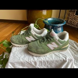 Green new balance 574